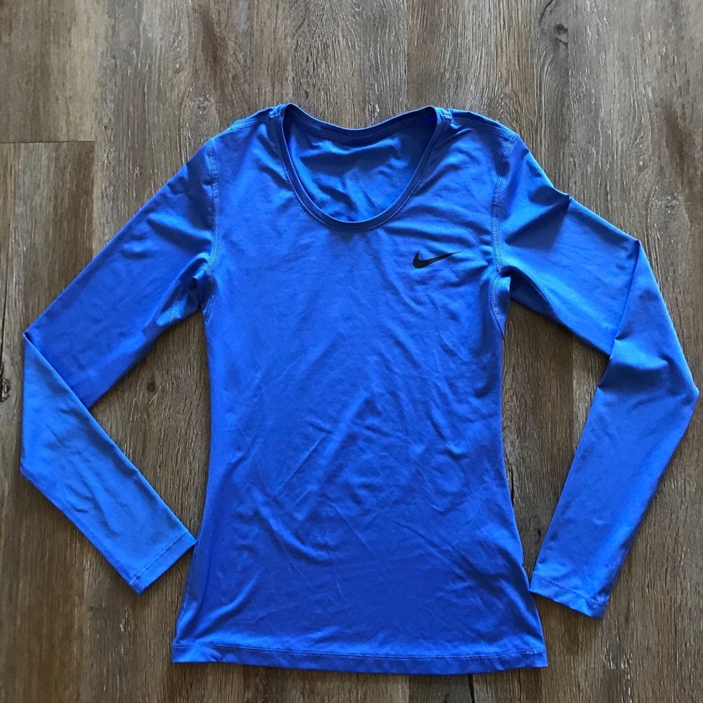 Nike Dri-fit Long Sleeve t-shirt